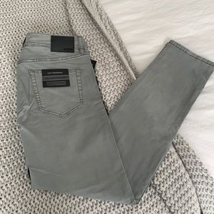 NWT Liverpool Slim Straight Gray Jean
